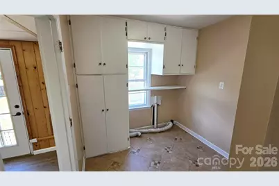 1627 Greenville Highway, Hendersonville, NC 28792 - Photo 23