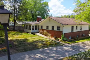 1627 Greenville Hwy, Hendersonville, NC 28792 - Photo 1