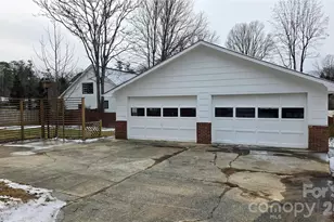 1627 Greenville Hwy, Hendersonville, NC 28792 - Photo 45