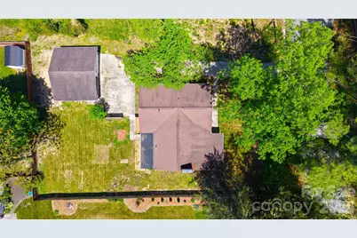 1627 Greenville Highway, Hendersonville, NC 28792 - Photo 43