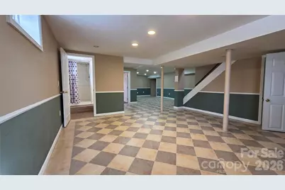 1627 Greenville Highway, Hendersonville, NC 28792 - Photo 29