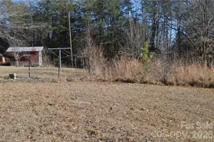 105 Edwards Rd, Landrum, SC 29356 - Photo 5