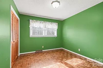 238 Lakeview Drive, Blacksburg, SC 29702 - Photo 13