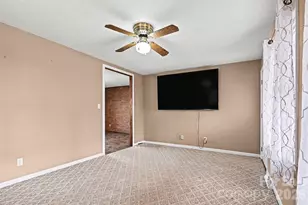 238 Lakeview Dr, Blacksburg, SC 29702 - Photo 9