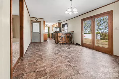 238 Lakeview Drive, Blacksburg, SC 29702 - Photo 3