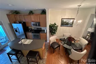 401 Hurston Circle, Charlotte, NC 28208 - Photo 11