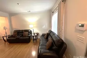 401 Hurston Circle, Charlotte, NC 28208 - Photo 5