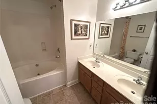 401 Hurston Circle, Charlotte, NC 28208 - Photo 15