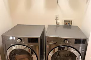 401 Hurston Circle, Charlotte, NC 28208 - Photo 17