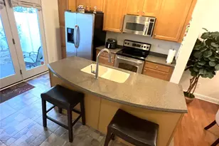 401 Hurston Circle, Charlotte, NC 28208 - Photo 7