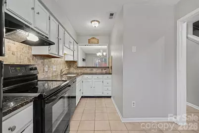 6042 Heath Valley Road, Charlotte, NC 28210 - Photo 7