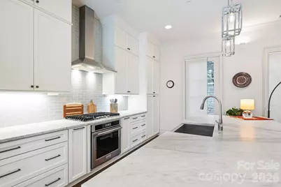 1708 Lombardy Circle #E, Charlotte, NC 28203 - Photo 7