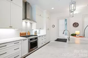 1708 Lombardy Cir, Charlotte, NC 28203 - Photo 7