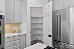 8900 Wakefield Ln, Waxhaw, NC 28173 - Photo 9