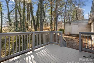 1212 Easy St, Hendersonville, NC 28791 - Photo 11