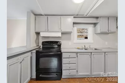 1212 Easy Street, Hendersonville, NC 28791 - Photo 17