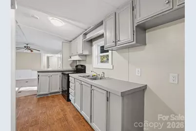 1212 Easy Street, Hendersonville, NC 28791 - Photo 19