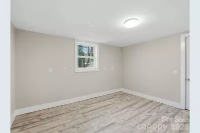 1212 Easy Street, Hendersonville, NC 28791 - Photo 29