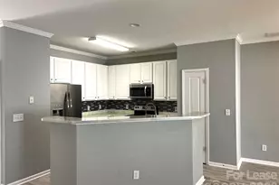 8378 Chaceview Ct, Charlotte, NC 28269 - Photo 5