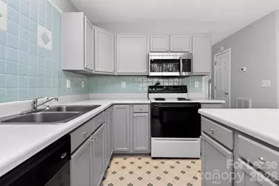 1823 Birch Heights Court, Charlotte, NC 28213 - Photo 7