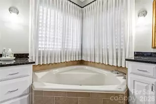 27 Clovelly Way, Asheville, NC 28803 - Photo 23