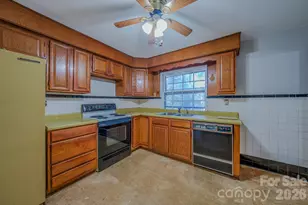 19 Swift St, Asheville, NC 28804 - Photo 11