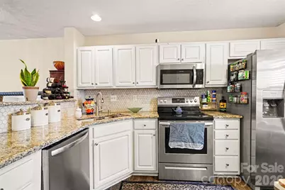 6416 Saint Bernard Way, Charlotte, NC 28269 - Photo 3