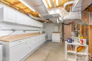 35 Hillcreek Dr, Asheville, NC 28804 - Photo 37