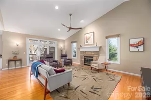 35 Hillcreek Dr, Asheville, NC 28804 - Photo 11