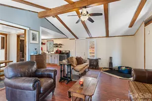 124 Cozy Cove Ln, Saluda, NC 28773 - Photo 9