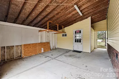 2041 Brantley Creek Drive, Kannapolis, NC 28083 - Photo 17