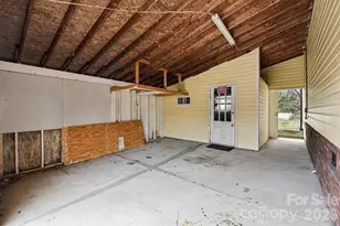 2041 Brantley Creek Dr, Kannapolis, NC 28083 - Photo 17