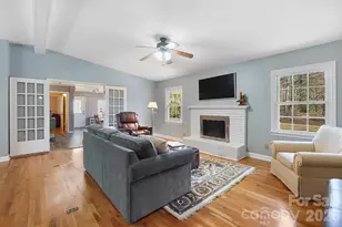 1577 Woodcroft Dr, Fort Mill, SC 29708 - Photo 5