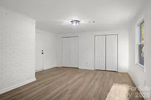 220 Valleybrook Ln, Troutman, NC 28166 - Photo 17