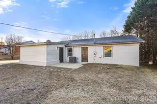 220 Valleybrook Ln, Troutman, NC 28166 - Photo 29