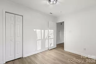 220 Valleybrook Ln, Troutman, NC 28166 - Photo 21