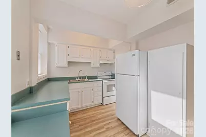 622 S Haywood Street #107, Waynesville, NC 28786 - Photo 13