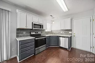 4215 Suttle Pl, Matthews, NC 28104 - Photo 7