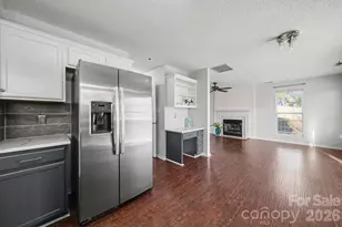 4215 Suttle Pl, Matthews, NC 28104 - Photo 9