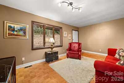 45 Crescent Drive, Hendersonville, NC 28739 - Photo 9