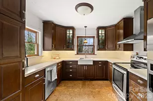 45 Cresent Dr, Hendersonville, NC 28739 - Photo 13