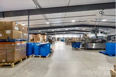 110 Commercial Boulevard, Flat Rock, NC 28731 - Photo 23