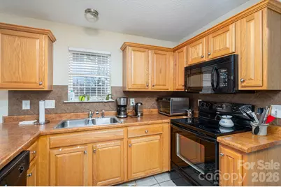 104 Lakewood Drive, Kings Mountain, NC 28086 - Photo 5