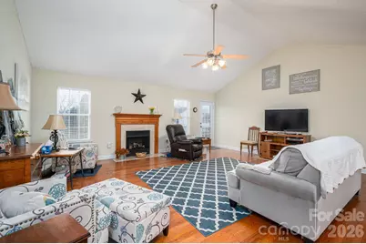 104 Lakewood Drive, Kings Mountain, NC 28086 - Photo 3