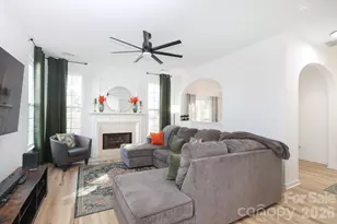 2431 Brathay Ct, Charlotte, NC 28269 - Photo 5