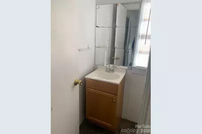 816 W Walnut Avenue, Gastonia, NC 28052 - Photo 11
