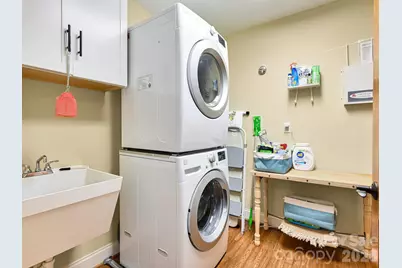 1827 Laurel Park Highway, Laurel Park, NC 28739 - Photo 19