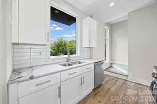 840 E 18th St, Charlotte, NC 28205 - Photo 11