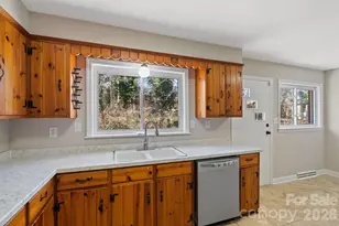 19 Browndale Rd, Asheville, NC 28805 - Photo 13