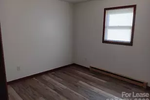 304 Kristin Ln, Hudson, NC 28638 - Photo 5